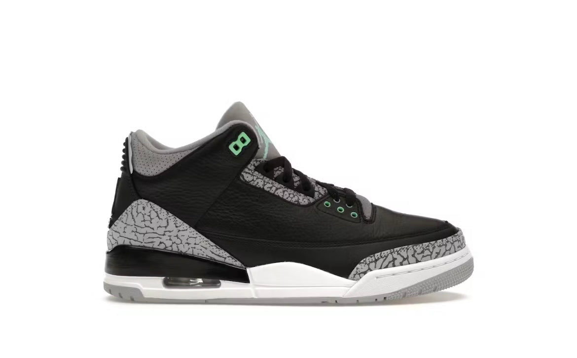 Jordan 3 Retro
Green Glow