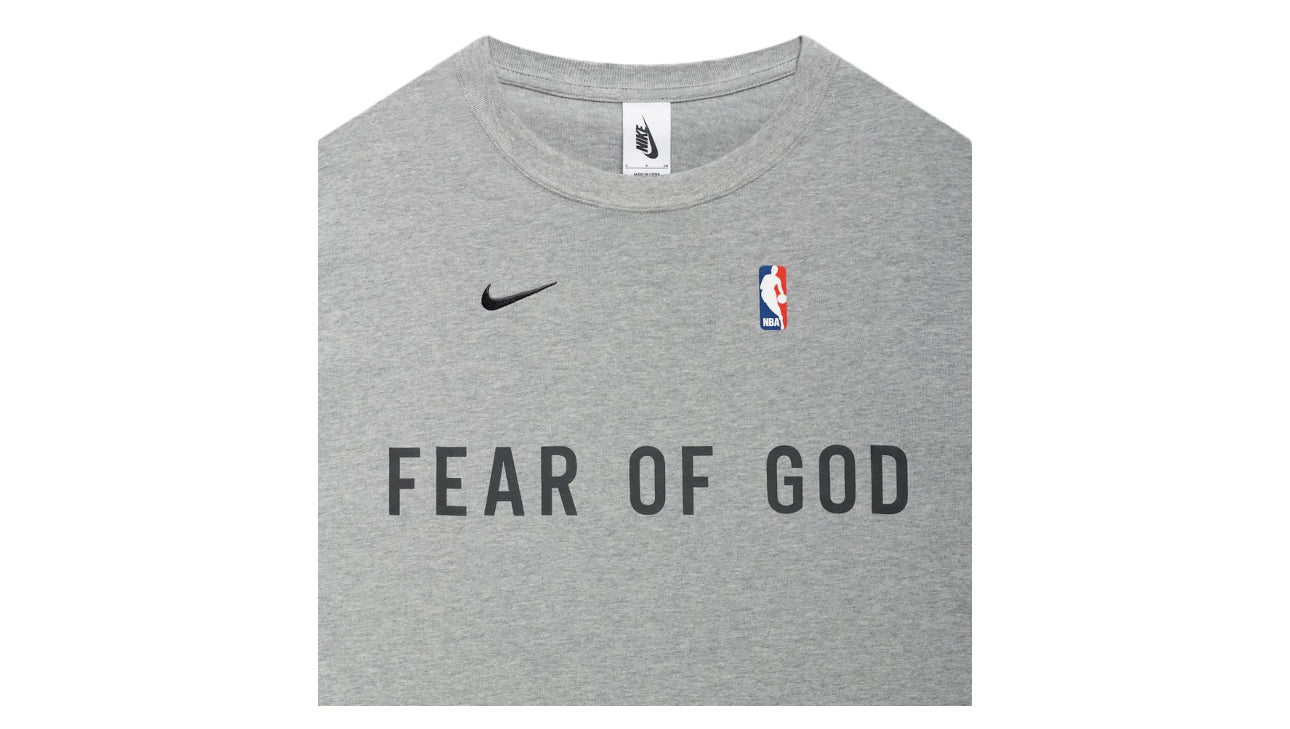 Fear of God x Nike Warm Up T-shirt
Dark Heather Grey