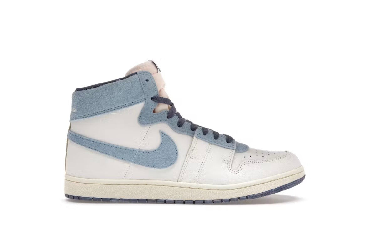 Nike Jordan Air Ship PE SP
Every Game Diffused Blue