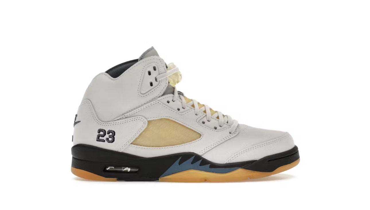 Jordan 5 Retro
A Ma Maniére Dawn (Women's)