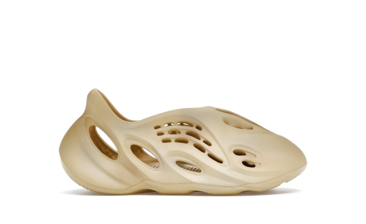 Adidas Yeezy Foam RNNR Desert Sand