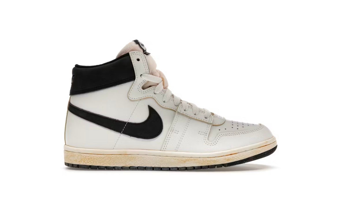 Nike Jordan Air Ship PE SP
A Ma Maniére White Black