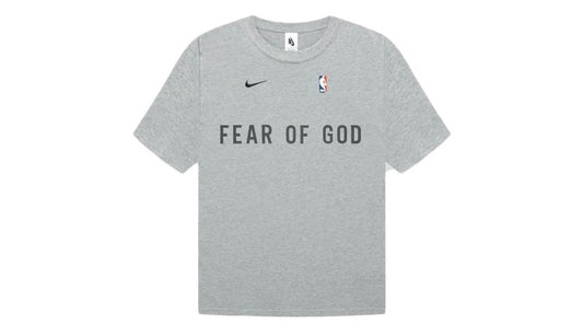 Fear of God x Nike Warm Up T-shirt
Dark Heather Grey