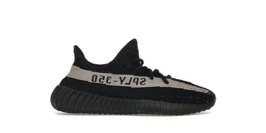 Adidas Yeezy Boost 350 V2
Core Black White