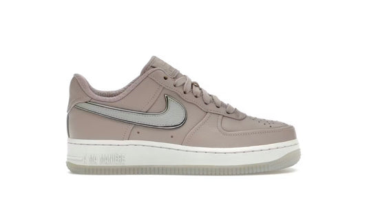 Nike Air Force 1 Low SP
A Ma Maniére While You Were Sleeping (Women's)